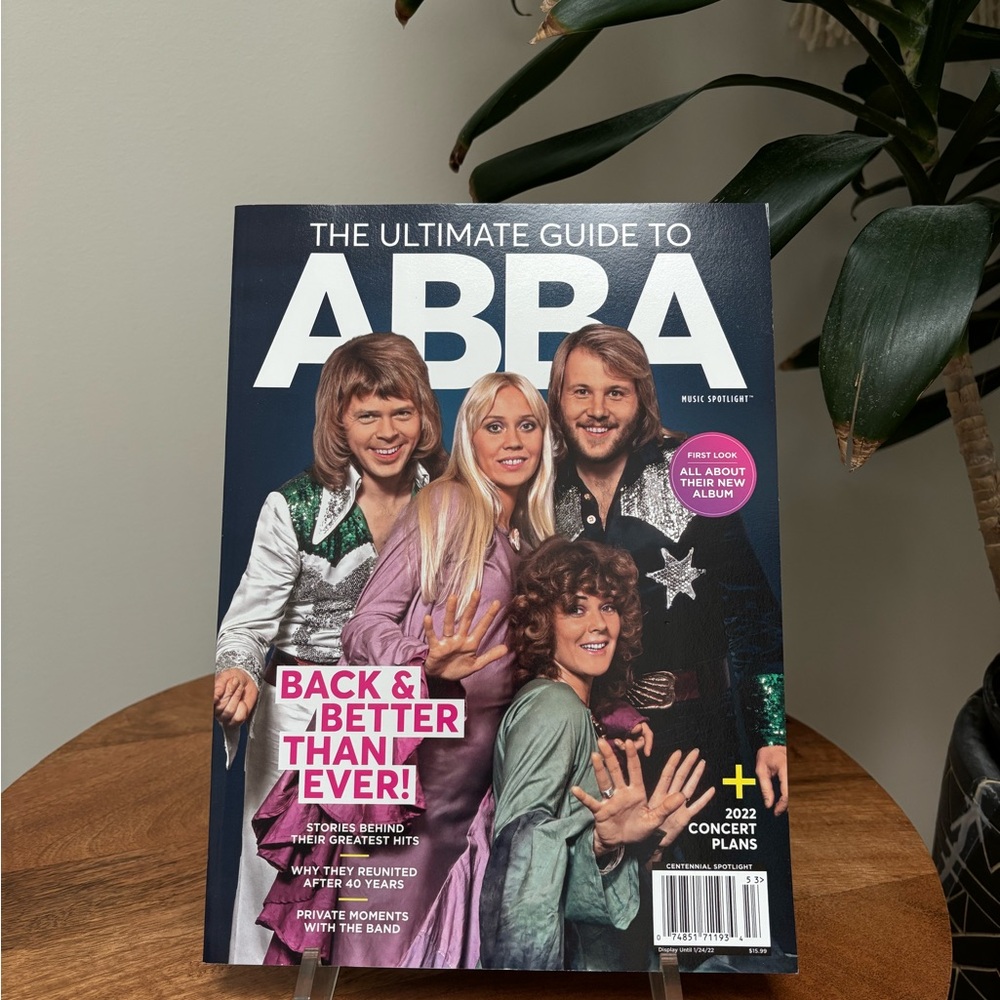 The Ultimate Guide to ABBA Magazine - excellent like new condition